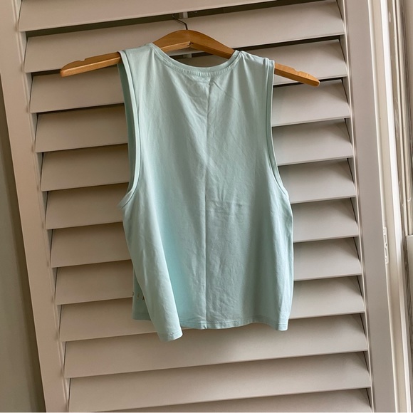 Light Blue Crop Workout Top - Picture 3 of 5